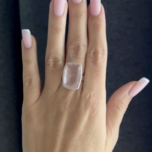 Nowość. pierścionek z różowym kwarcem, regulowany, super cena