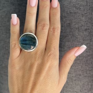 Nowość. Srebrny pierścionek z labradorytem w super cenie