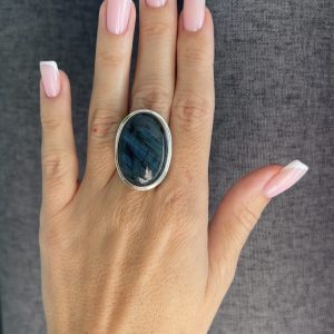 Nowość. pierścionek z labradorytem rozmiar 14-18 w super cenie