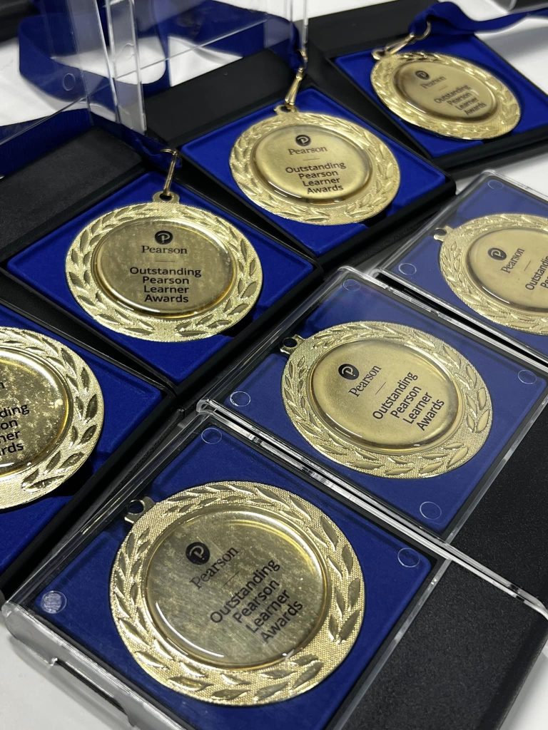 Wybitni polscy uczniowie z nagrodami Outstanding Pearson Learner Awards