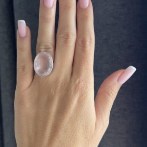 Nowość. Pierścionek z różowym kwarcem w super cenie 8-10