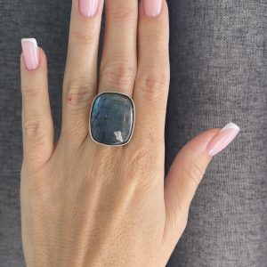 Nowość. Pierścionek z labradorytem 15-19 w super cenie