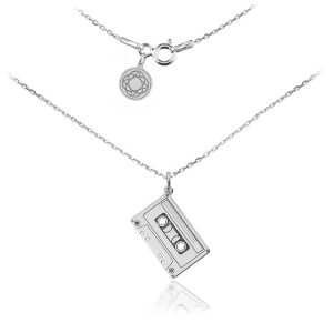 Nowość. srebrny naszyjnik z zawieszką kaseta – super cena