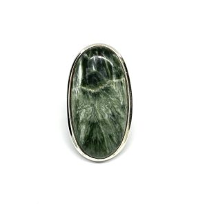 Nowość. pierścionek z owalnym serafinitem r.16-18 w super cenie