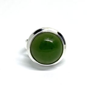 Nowość. Pierścionek z nefrytem roz.16 w super cenie