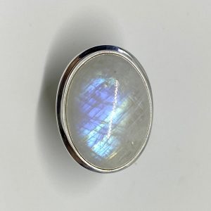 Nowość. pierścionek z kamieniem księżycowym w super cenie