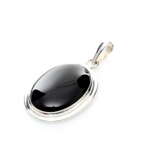 Nowość. Stylowy wisiorek z onyksem w super cenie