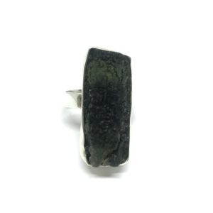 Nowość. pierścionek z mołdawitem prostokątnym r.16 w super cenie