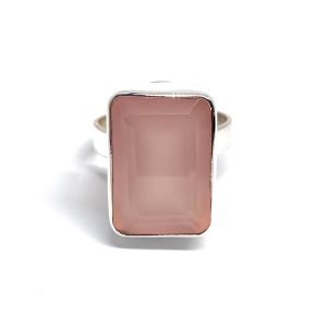 Nowość. pierścionek z różowym chalcedonem, super cena rozmiar 18/19