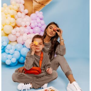 Nowość. welurowy dres dziecięcy nemo w super cenie - ciemny beż