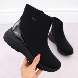 Nowość. super cena: czarne wodoodporne botki na koturnie remonte