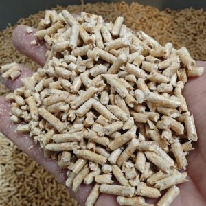 80 litrów 50kg AnimaxKot Golden Line 3mm , żwirek zbrylający dla kota peletka 3mm !!! zestaw 4 worków . Wysyłka w cenie, 2 kartony.
