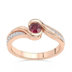 Pierścionek z różowego złota z rubinem i brylantami 0,14 ct wzór BP-2839P