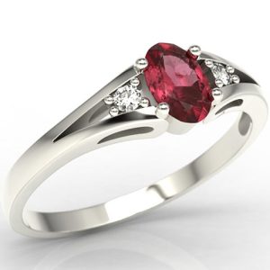 Pierścionek z białego złota JP-22B z rubinem i diamentami 0,04 ct.