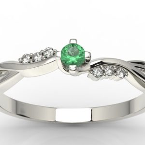 Pierścionek zaręczynowy z białego złota ze szmaragdem i diamentami 0,03 ct wzór AP-7009B