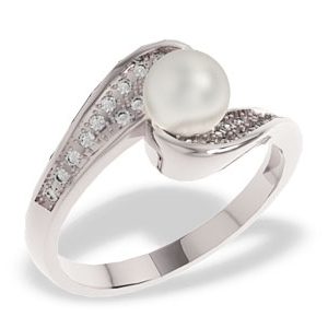 Pierścionek z białego złota z perłą i diamentami LP-14B