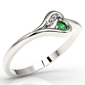 Pierścionek z białego złota ze szmaragdem i diamentami LP-98B