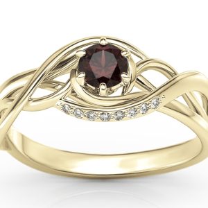 Pierścionek z żółtego złota z granatem i brylantami BP-7130Z