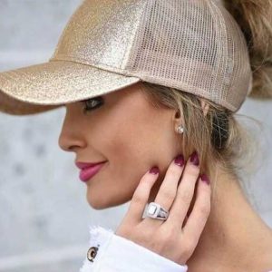 Złota Damska Czapka z Daszkiem na Kucyk CZD22 brokat