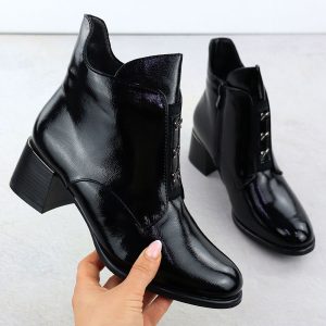 Botki damskie lakierowane z kokardkami na klocku czarne M.Daszyński 2481