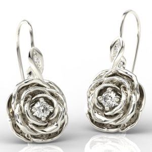 Kolczyki w kształcie róży z białego złota z diamentami APK-95B