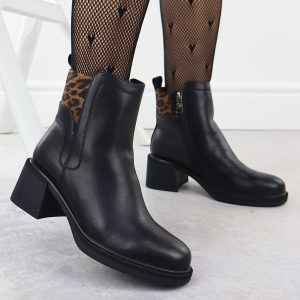 Skórzane botki na słupku czarne Vinceza 26-66855