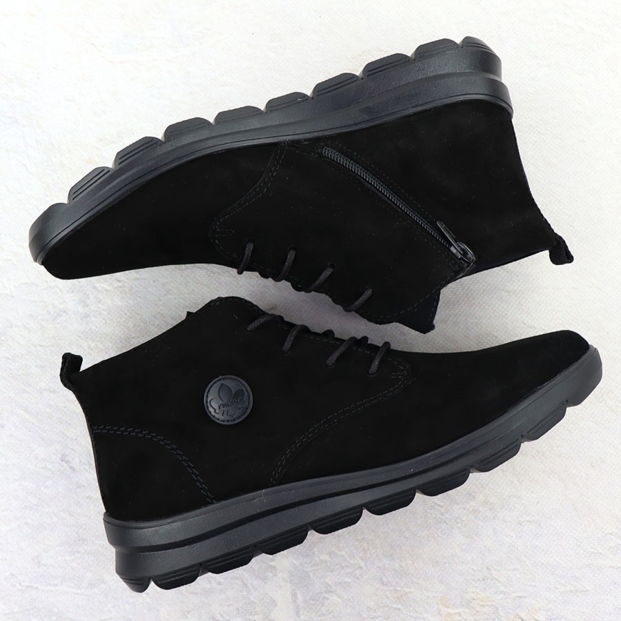 Skórzane botki damskie zamszowe czarne Rieker Z0022-00