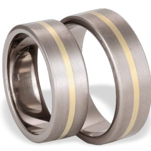Obrączka z tytanu i paskiem żółtego złota SWTG-42/7-m