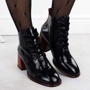 Botki damskie na obcasie lakierowane czarne Filippo DBT3110