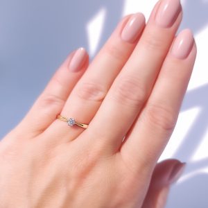 Pierścionek zaręczynowy z żółtego i białego złota z brylantem AP-6616ZB, F/VS