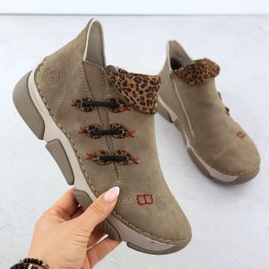 Botki damskie zmotywem panterki beżowe Rieker 45983-64