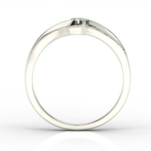 Pierścionek z białego złota ze szmaragdem i brylantami 0,05 ct model BP-3413B