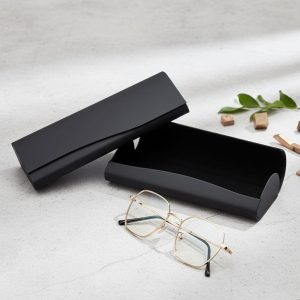 Etui na okulary korekcyjne zamykane na magnes STHC-93 czarne