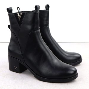 Botki damskie na słupku ocieplane czarna Vinceza 58581