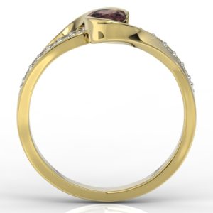 Pierścionek z żółtego złota z granatem i diamentami model AP-6139Z-R