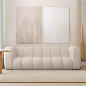 Sofa 3-osobowa do salonu Grand jasnobeżowa, boucle, obłe kształty