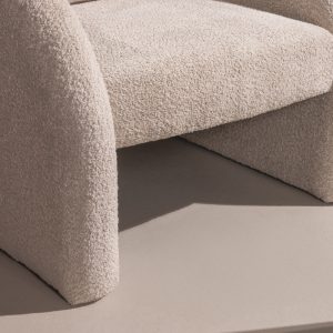 Fotel wypoczynkowy Rainbow jasnobeżowy, boucle, zaokrąglony