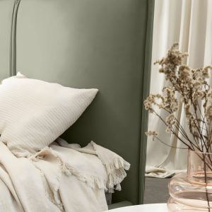 Łóżko tapicerowane Willow 140x200 ze stelażem, oliwkowozielone, welurowe