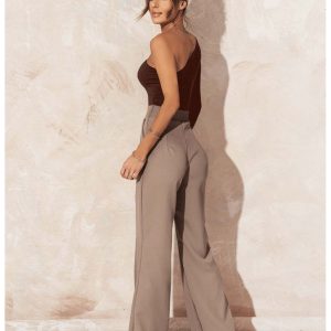 Body na jedno ramię z wycięciem ANVIS - czekoladowe