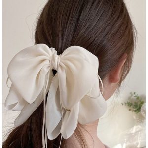 Duża tiulowa spinka do włosów - beżowa