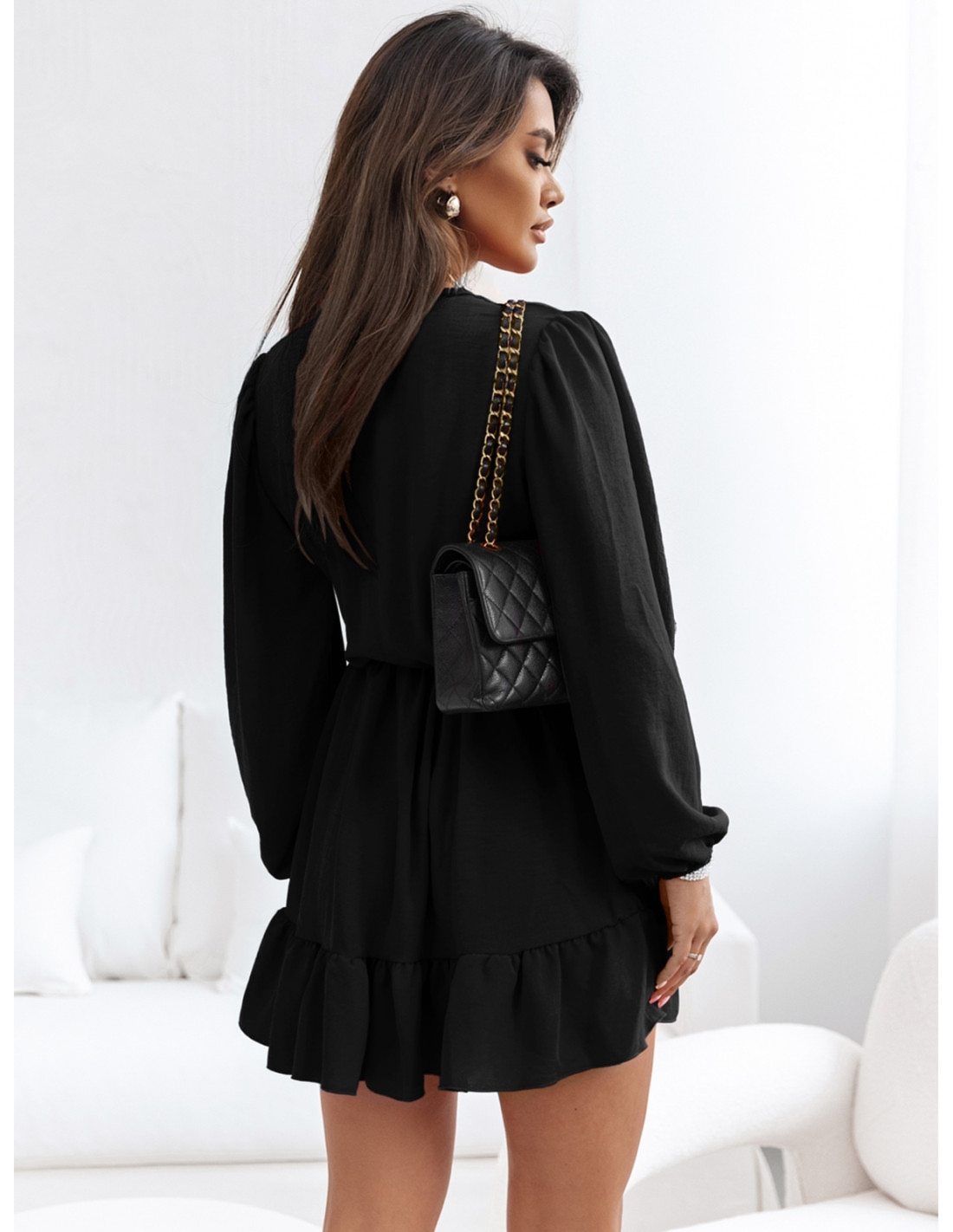 Rozkloszowana sukienka z falbanką - KALIFORNIA - czarna