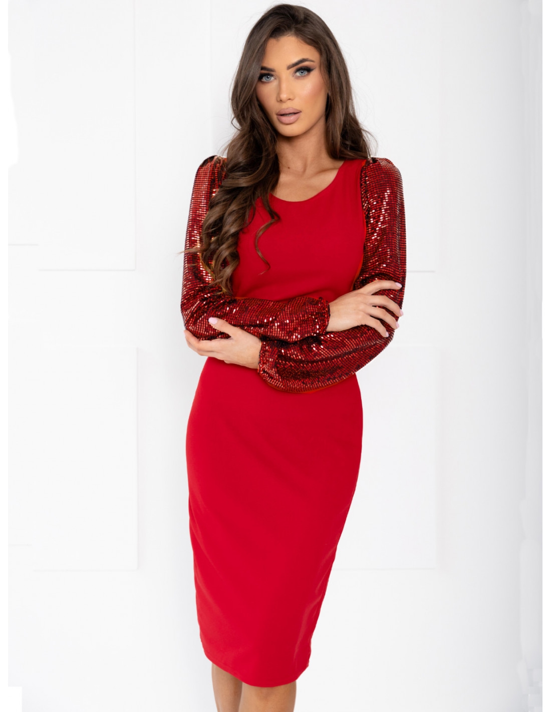 Sukienka midi z cekinowymi rękawami VALORIA - czerwona