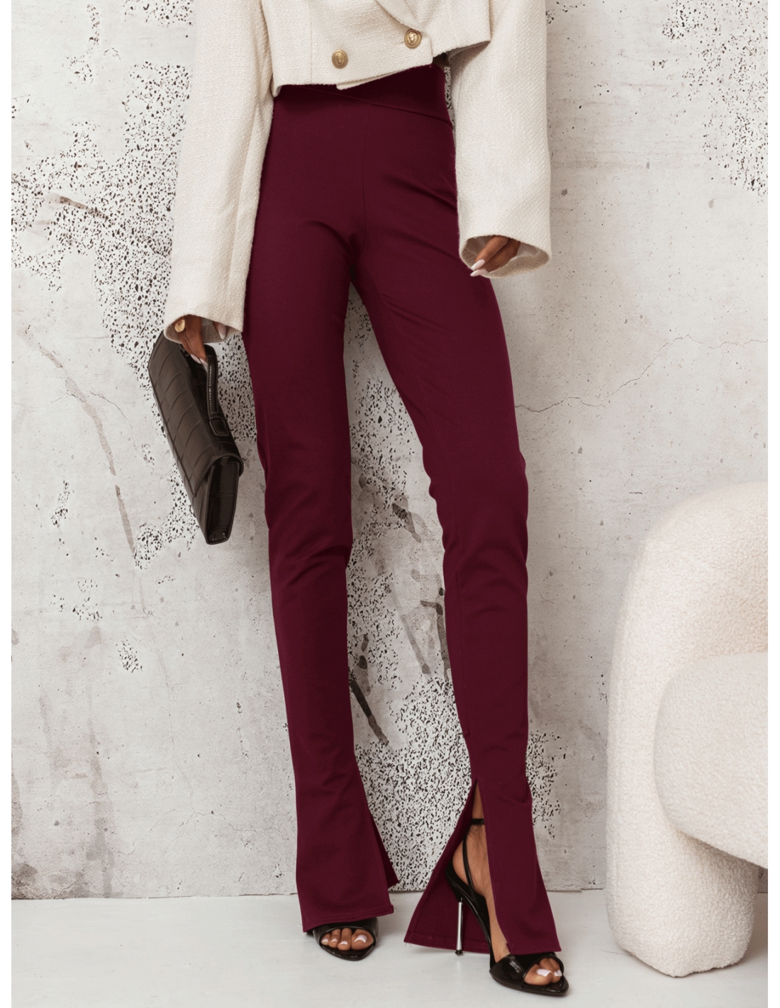 Dopasowane legginsy z pęknięciem na nogawce MELE - bordowe