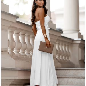 Rozkloszowana sukienka maxi z prążka LARIVIA - biała