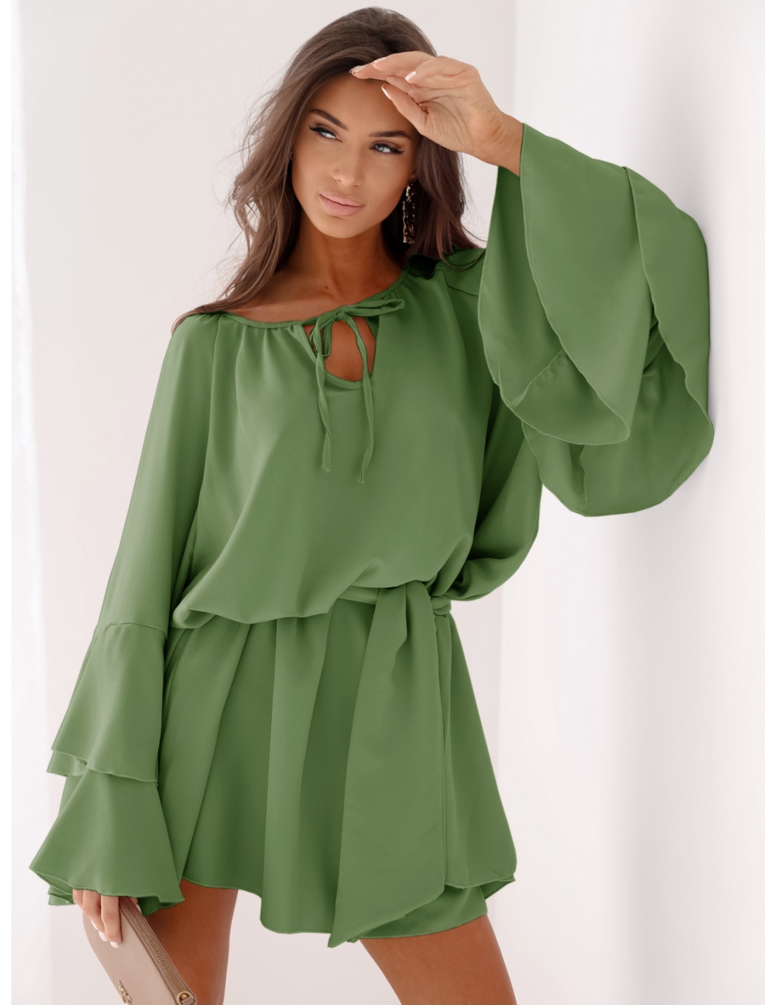 Sukienka oversize z falbanami na rękawach ZUMA - szałwiowa