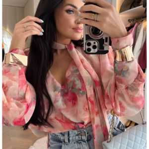 Elegancka bluzka z wiązaniem przy szyi SOTIA - wzór 1