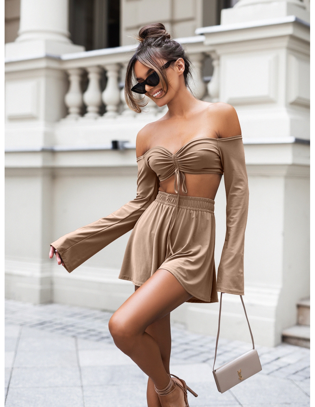 Komplet top ze ściągaczem i spodenki BREA - cappuccino