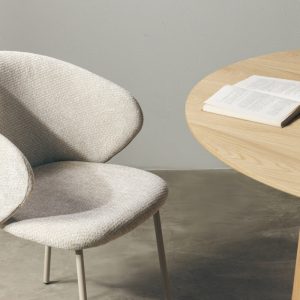 Krzesło do jadalni Adrano, jasnobeżowe/beżowe nogi