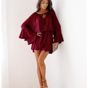 Sukienka oversize z falbanami na rękawach ZUMA - bordowa