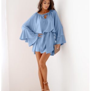 Sukienka oversize z falbanami na rękawach ZUMA - błękitna